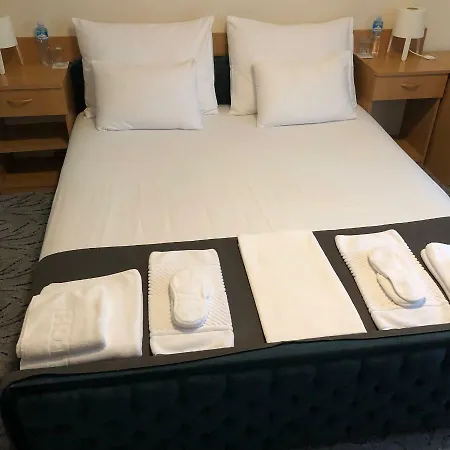 Oaza S Hotel