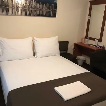 Oaza S Hotel Novi Banovci